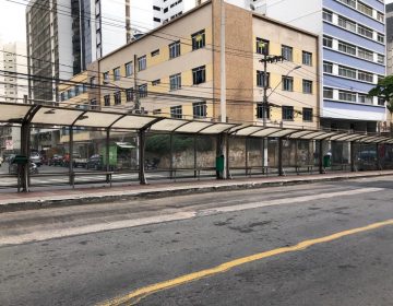 Transporte coletivo urbano segue paralisado pelo terceiro dia seguido