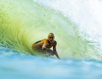 Tatiana Weston-Webb treina em piscina de ondas já de olho em Tóquio