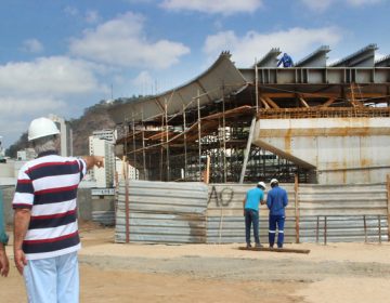 Prefeito visita obra de construção do Viaduto “Helio Fádel Araujo”