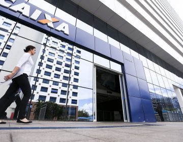 Caixa paga auxílio de R$ 300 para beneficiários do Bolsa Família