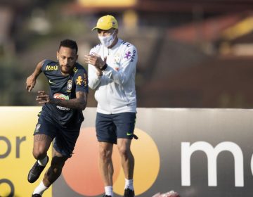 Técnico Tite define escalação contra Bolívia; Neymar é dúvida