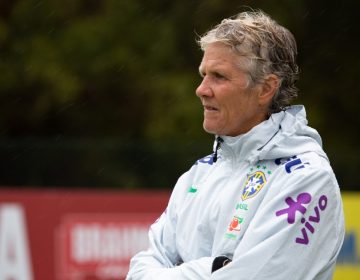 Técnica Pia Sundhage comanda Seleção Feminina em primeiro treino em Portugal