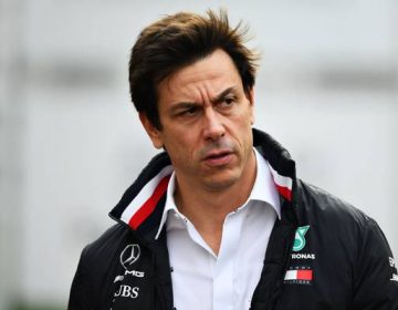 Toto Wolff, chefe da Mercedes, nega possibilidade de fornecer motores para Red Bull