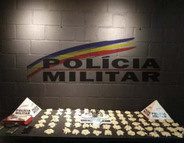 PM apreende drogas e outros materiais em operação no Vila Ideal