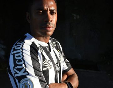 Robinho e Santos anunciam suspensão de contrato