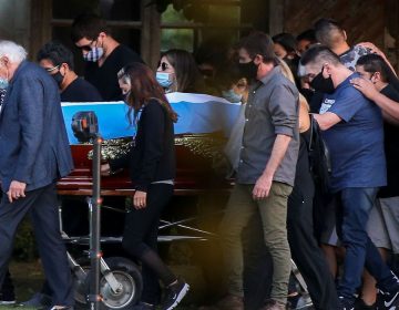 “Adios Diego”: Maradona é enterrado e mundo chora a perda