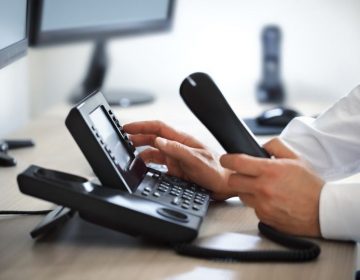 Cliente receberá indenização de R$ 15 mil de empresa de telefonia