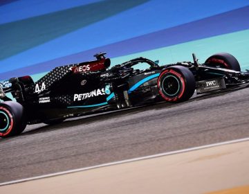 Mercedes faz mais uma dobradinha e Hamilton leva a pole no Bahrein