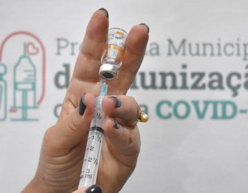 Profissionais da Regional Leste e do Samu são imunizados