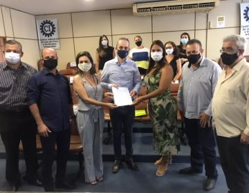 Comitê pede apoio ao Legislativo para tornar o setor de educação uma atividade essencial