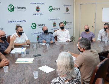 Comissões de Urbanismo e de Eletrificação Rural recebe moradores de granjeamento em busca de regularização fundiária