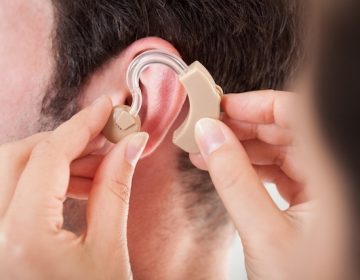 Justiça determina que Minas Gerais disponibilize aparelhos para deficientes auditivos em Juiz de Fora e Região