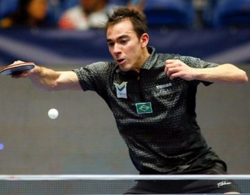Hugo Calderano vai atuar no segundo maior vencedor da Champions League de Tênis de Mesa