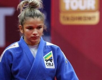 Larissa Pimenta fica em quinto lugar no primeiro dia do Grand Slam de Tbilisi