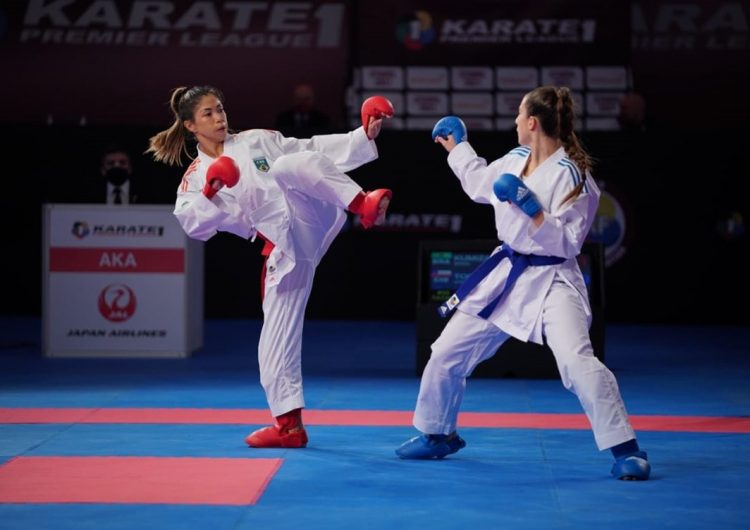 Valéria Kumizaki conquista o ouro na etapa da Turquia da Premier League de caratê