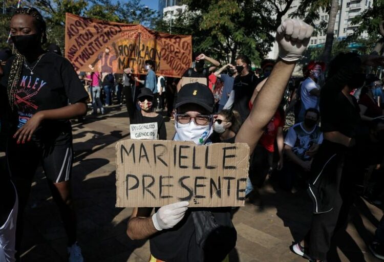 Frente parlamentar feminista e antirracista defende votação de propostas prioritárias