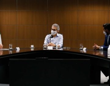 Romeu Zema empossa Fábio Baccheretti, novo secretário de Estado de Saúde