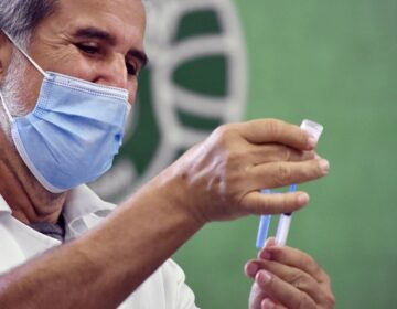 Nesta quinta e sexta será priorizada nas UBSs, durante todo o dia, a vacinação contra a Covid-19