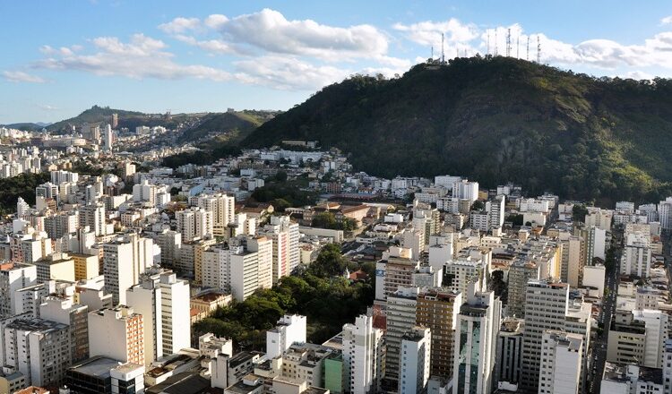 Devido ao feriado do Dia do Trabalhador, veja como ficam serviços da PJF