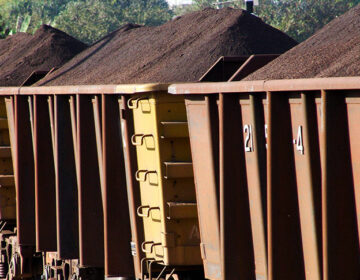 Produção industrial cai em dez dos 15 locais pesquisados em fevereiro