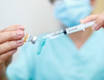 A partir desta Quinta-feira, 17, oito UBSs vacinam contra Covid-19 em horário estendido