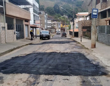 Pavimentação asfáltica na Cidade do Sol e em Santa Efigênia são realizadas pela Empav
