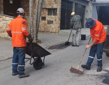Pavimentação asfáltica é realizada no Democrata e no Nossa Senhora Aparecida pela Empav