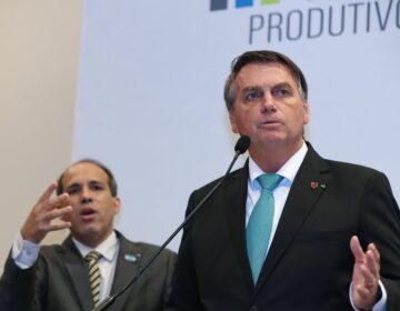 Bolsonaro pede a empresários para segurarem preço dos alimentos