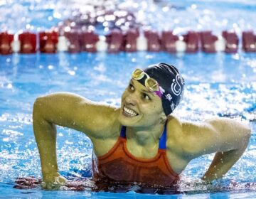 Carol Santiago fica a 57 centésimos do recorde mundial no primeiro dia da seletiva paralímpica da natação