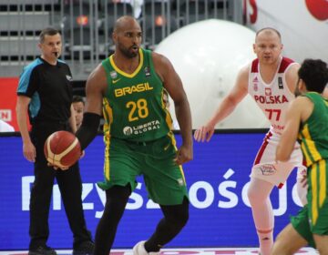 Brasil bate a Polônia em amistoso da seleção de basquete antes do Pré-Olímpico