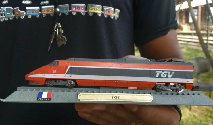 Museu Ferroviário recebe doação de miniaturas de trens