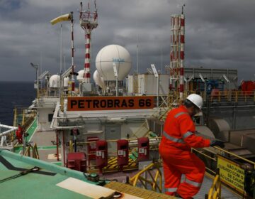 Petrobras assina acordo no pré-sal da Bacia de Santos