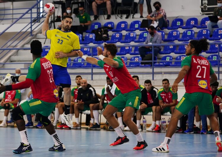 Seleção masculina de handebol vence Portugal em amistoso na preparação olímpica