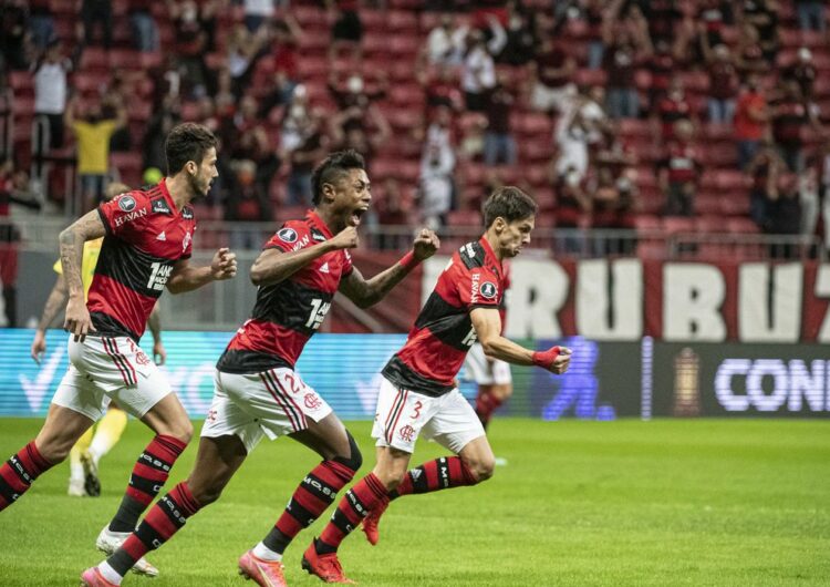 Com torcida, Flamengo bate Defensa y Justicia e avança na Libertadores