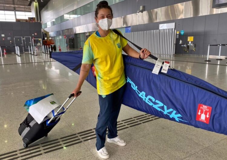 Ana Sátila, da canoagem slalom, é a primeira atleta do Brasil a embarcar para Tóquio