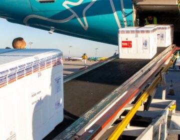 Novas doses contra covid-19 vão ampliar vacinação por idade em Minas Gerais