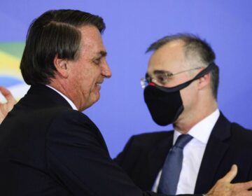 Bolsonaro indica André Mendonça ao Supremo Tribunal Federal