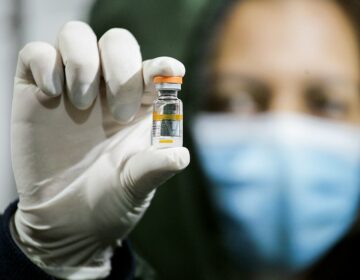 Projeto inclui beneficiários do Bolsa Família nos grupos prioritários de vacinação