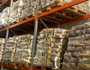 PJF começa distribuição de Kit Alimentação nas escolas municipais e creches parceiras