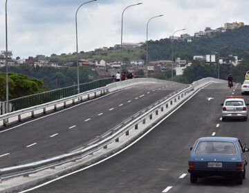 Viaduto do bairro Santa Teresa permanece fechado até terça-feira, 24