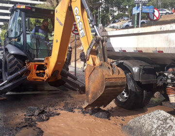 Cesama executa reparos emergenciais na avenida Rio Branco e no bairro São Mateus