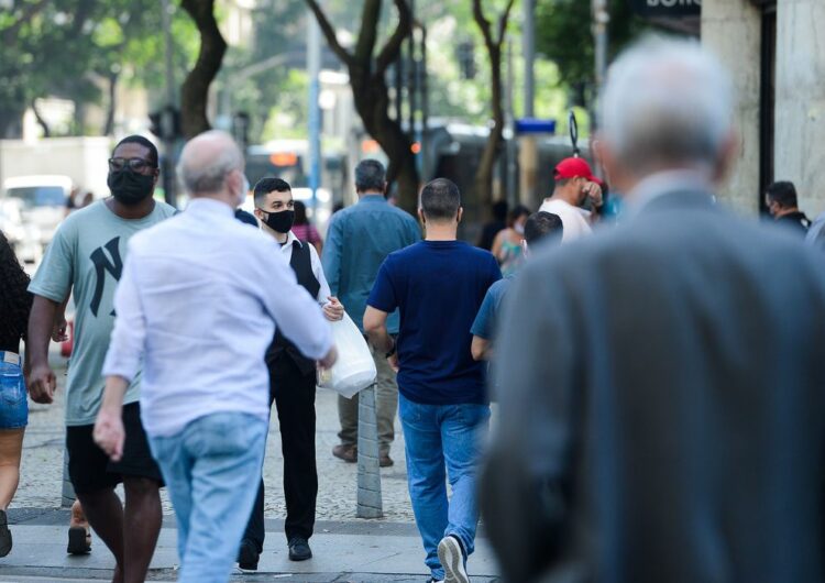 Alta do emprego no Centro-Oeste e Sudeste puxam queda da desocupação