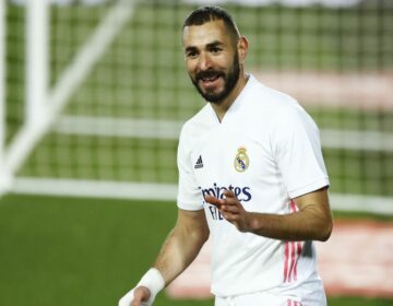 Atacante Benzema renova contrato com o Real Madrid até 2023