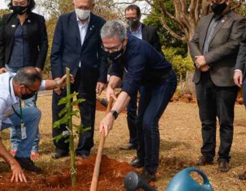 ​​Romeu Zema inaugura unidades regionais da Semad e do Igam em Patos de Minas