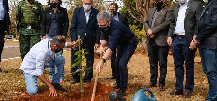 ​​Romeu Zema inaugura unidades regionais da Semad e do Igam em Patos de Minas