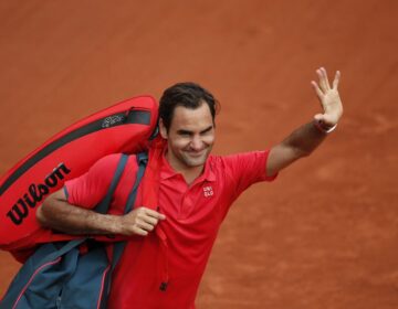 Federer fará nova cirurgia no joelho e ficará afastado por meses