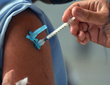 PJF abre cadastro para dose de reforço contra Covid-19 de pessoas acamadas