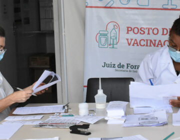Com novos horários e mais pontos de imunização, vacinação contra Covid-19 segue nesta quarta, 29