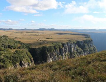 BC publica relatório e normas sobre gestão de riscos climáticos