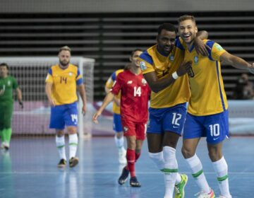 Brasil encara Japão nas oitavas de final da Copa do Mundo de futsal